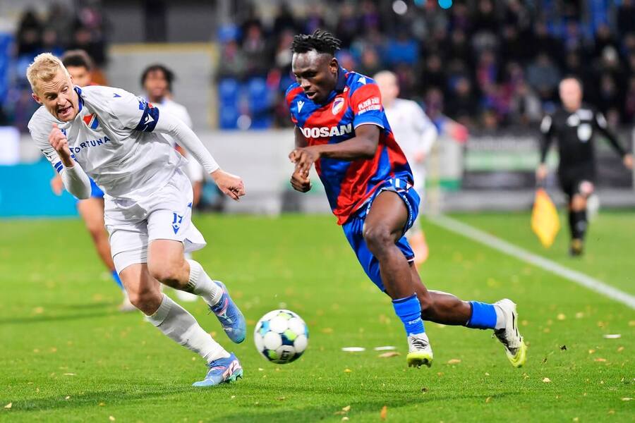 Michal Frydrych z&nbsp;Ostravy a&nbsp;Prince Adu z&nbsp;Plzně