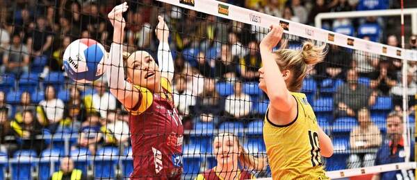 Momentka z finálového zápasu extraligy volejbalu žen mezi Šelmami Brno a Duklou Liberec