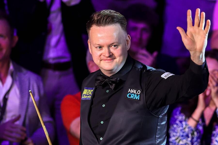 Shaun Murphy během semifinále Mistrovství světa ve snookeru 2026, dnes si v&nbsp;Sheffieldu zahraje finále o&nbsp;titul světového šampiona