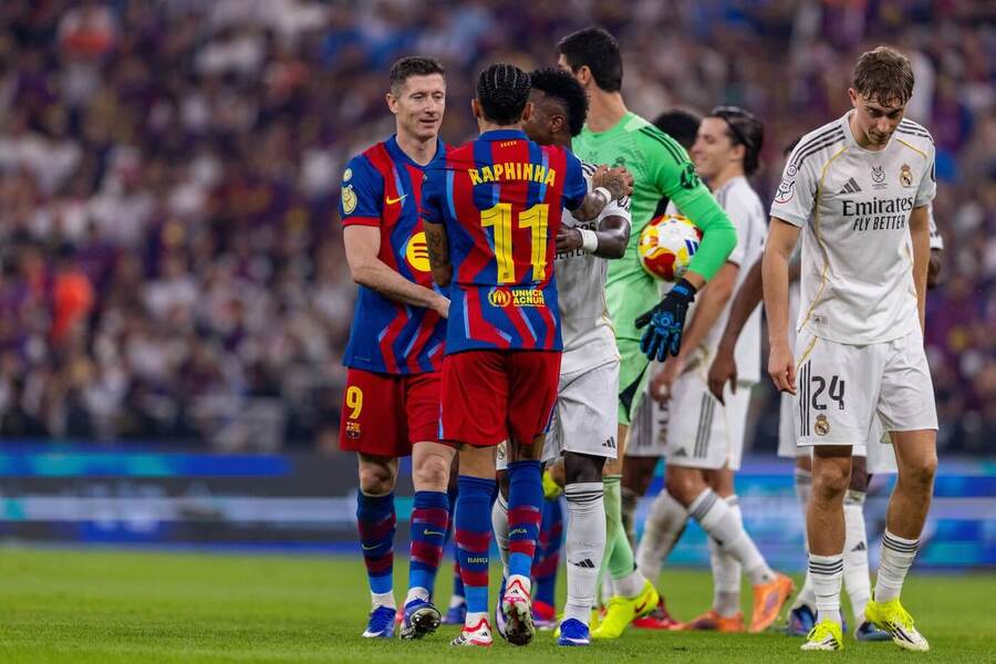 Barcelona porazila Real v&nbsp;lednovém Superpoháru 3-2
