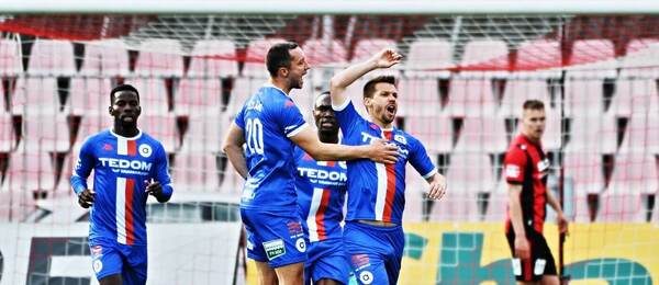 Fotbalisté Artisu Brno se radují z gólu do sítě Táborska, 24. kolo Chance Národní Ligy 2025–26