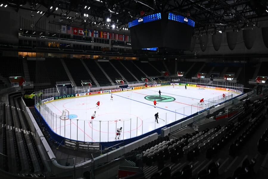Trénink českého týmu ve Swiss Life Areně před čtvrtfinále MS v&nbsp;hokeji 2026