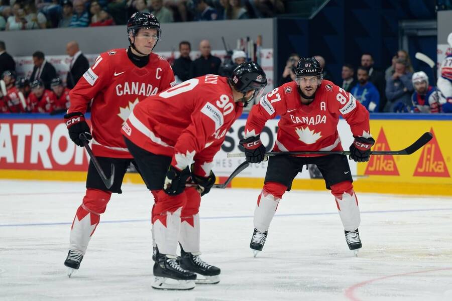 Kanadské hvězdy Macklin Celebrini, Ryan O'Reilly a&nbsp;Sidney Crosby