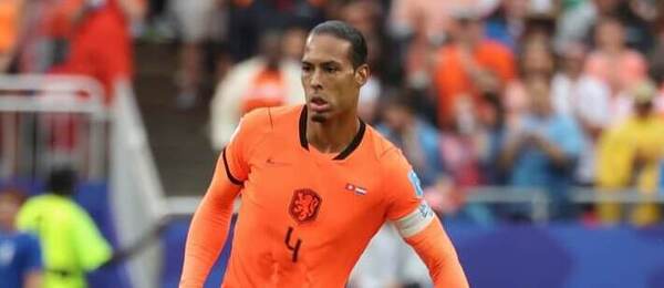 Tahounem nizozemského týmu by měl být Virgil van Dijk
