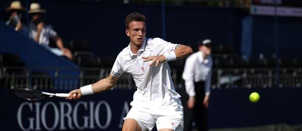 Jiří Lehečka na exhibici v Hurlinghamu