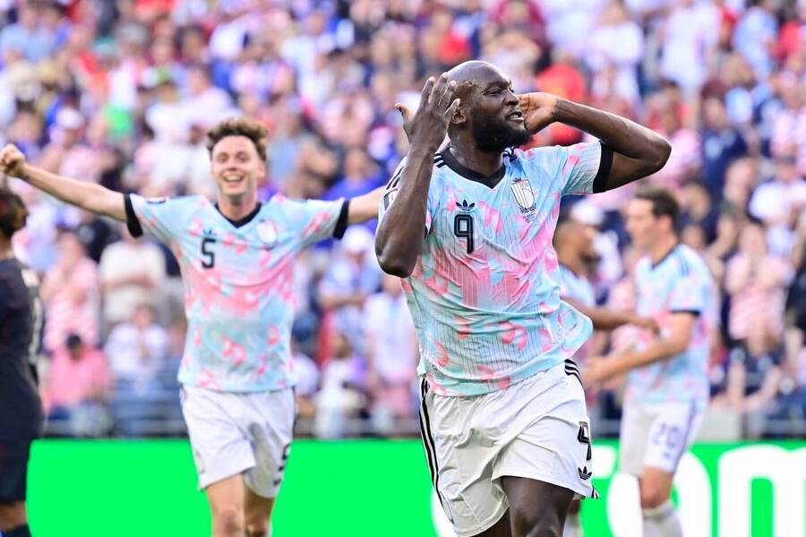 Romelu Lukaku se raduje z&nbsp;rozhodujícího gólu do sítě USA