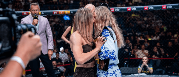 Lucie Pudilová a Lucia Szabová na turnaji Oktagon 89