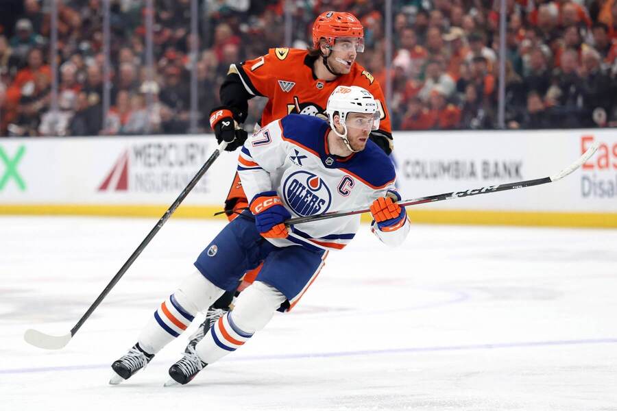 V ročníku 2025/26 ovládl bodování NHL Connor McDavid. Kdo uspěje v&nbsp;této sezoně?