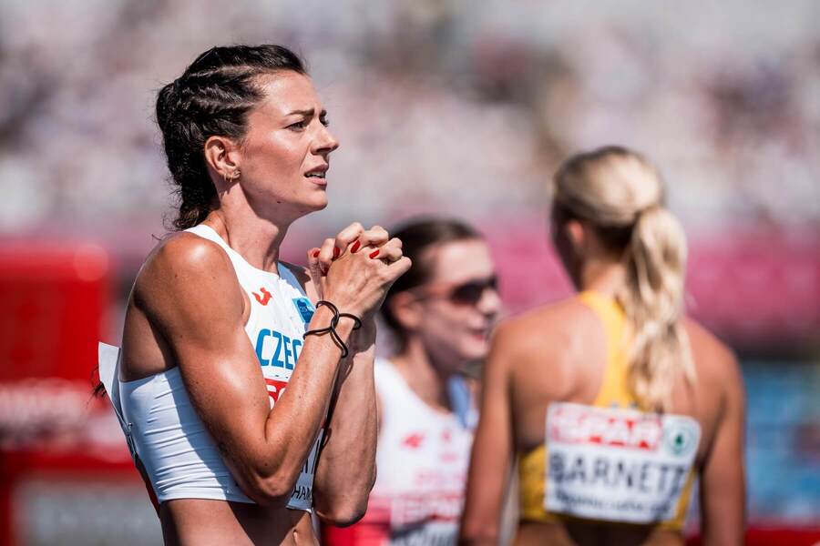 Česká běžkyně Kristiina Sasínek Mäki po úspěšném rozběhu na 1&nbsp;500&nbsp;m na Mistrovství Evropy v&nbsp;atletice 2026
