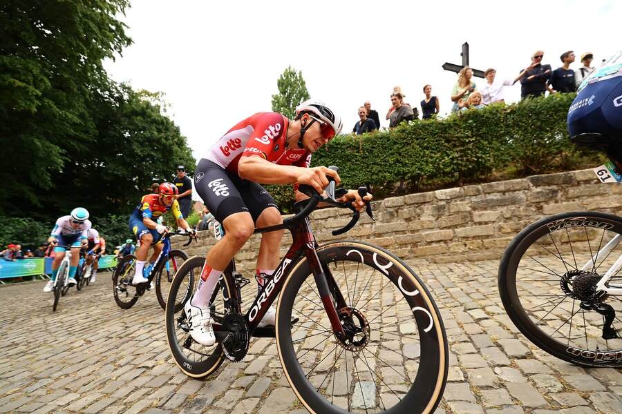 Belgický cyklista Arnaud De Lie během závodu Renewi Tour (Benelux Tour), který v&nbsp;roce 2025 vyhrál