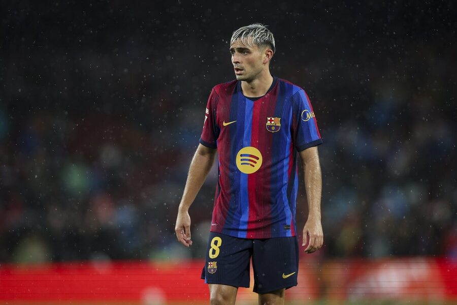 Pedri během výhry Barcelony nad Racingem Santander