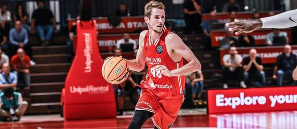 Pardubický basketbalista Jakub Tůma, fotka z prvního zápasu Beksy v BCL 26/27