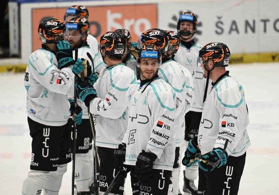 Hokejisté Karlových Varů se v&nbsp;dohrávce 6.&nbsp;kola extraligy utkají s&nbsp;Kometou Brno
