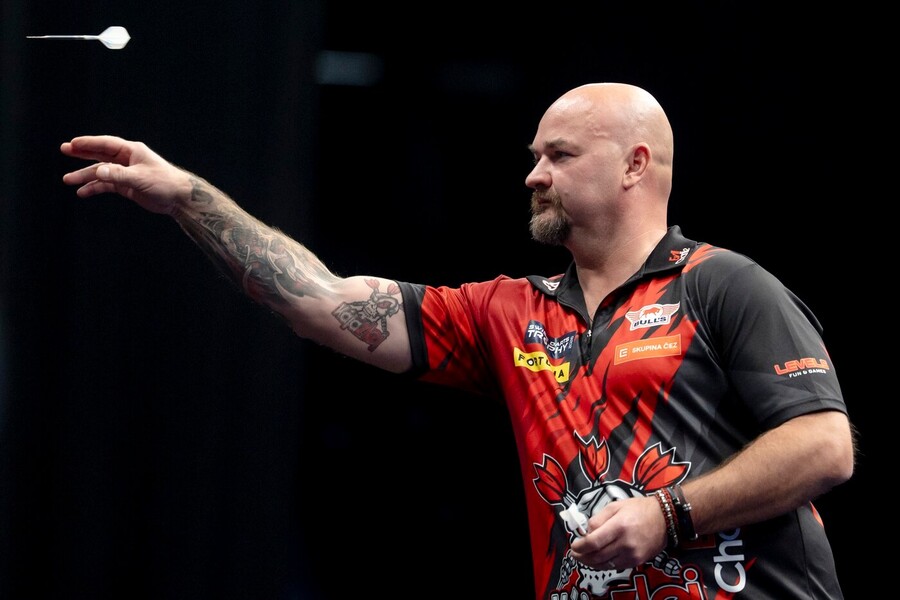 Český šipkař Karel Sedláček na turnaji Swiss Darts Trophy, postup do čtvrtfinále mu výrazně pomohl k&nbsp;účasti na European Championship Darts