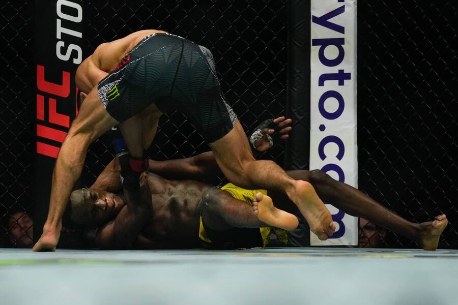 Losene Keita prohrál s&nbsp;Aaronem Picem na turnaji UFC 333