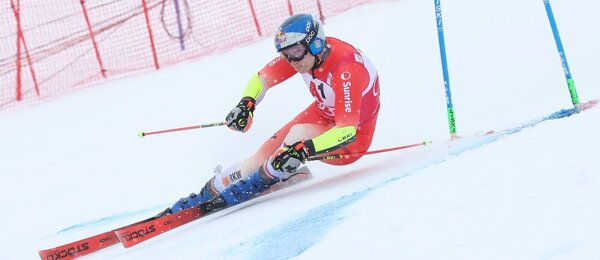 Marco Odermatt si dojel pro vítězství v loňském obřím slalomu v Söldenu