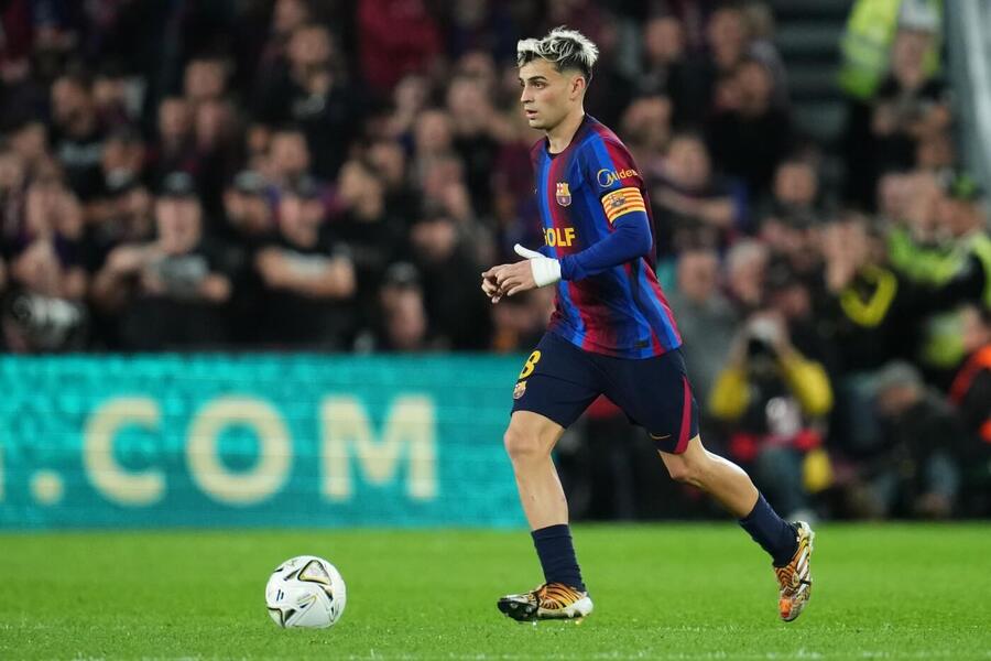 Pedri během prohry Barcelony s&nbsp;Realem Madrid